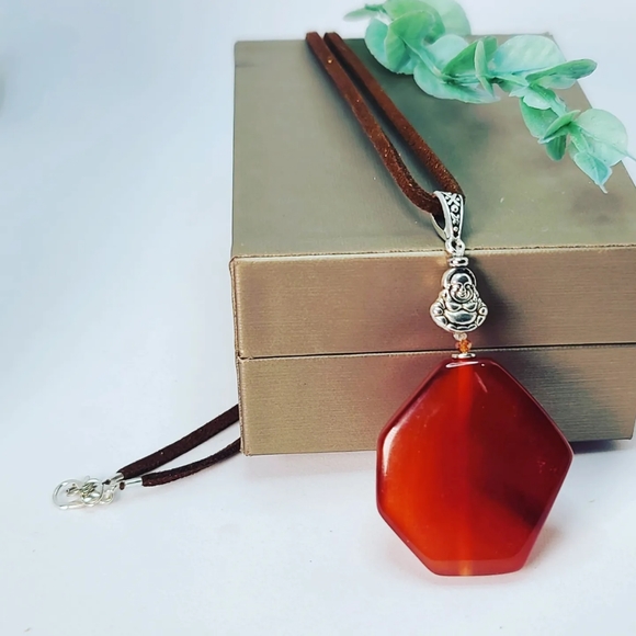 Red Agate , Buddha charm cord pendant - Picture 2 of 4
